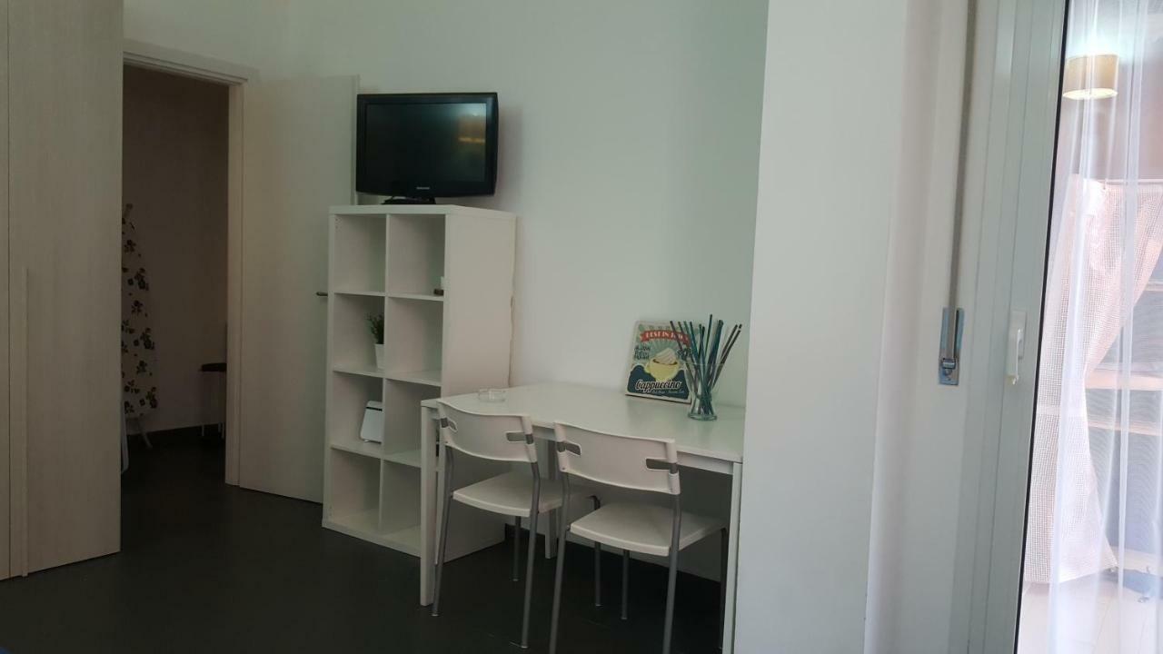 Danicolas Cairoli Apartment Монца Экстерьер фото